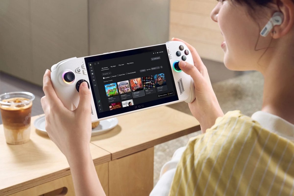 Avec une fiche technique plus modeste, la ROG Xbox Ally se positionne directement face au Steam Deck et au Legion Go S. © Microsoft