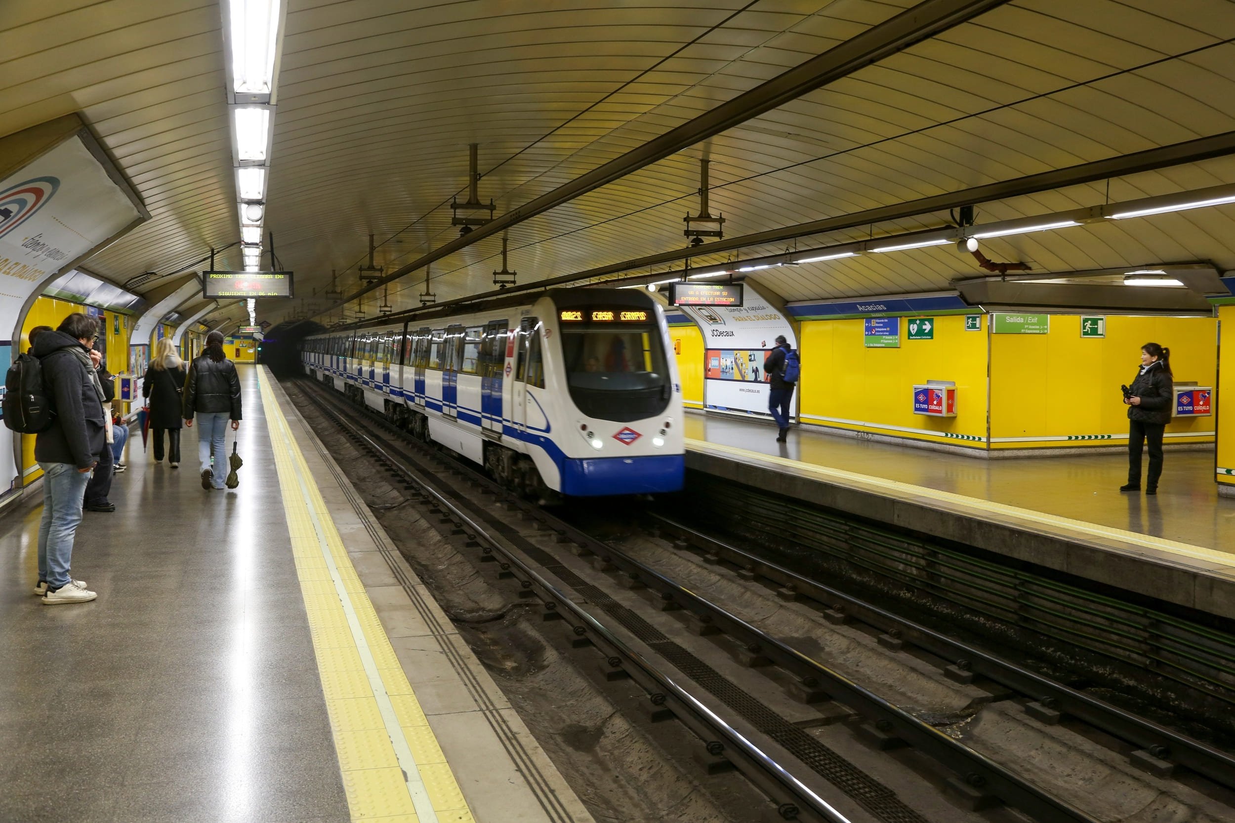 À Madrid, les voyageurs sont restés bloqués dans le métro durant un temps, à cause de la panne d'électricité. © Sauce Reques / Shutterstock.com