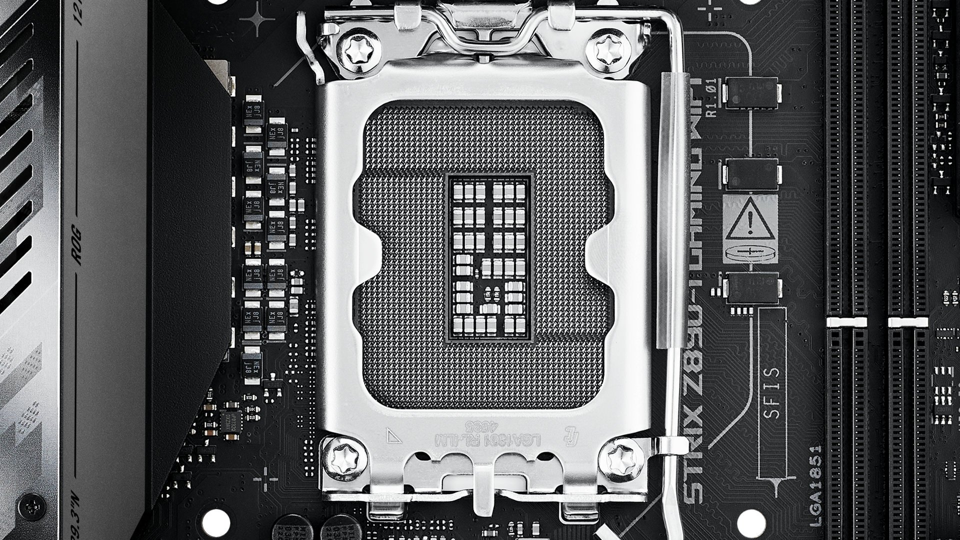 Le support LGA-1700 d'Intel n'a pas (encore) dit son dernier mot. ©ASUS