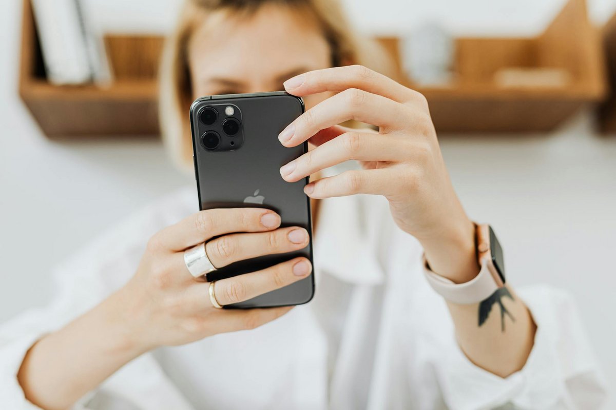 Utilisez Google Traduction par défaut sur votre iPhone. ©KaboomPics / Pexels