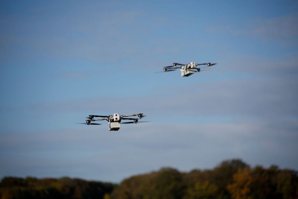Les micro-drones quadricoptères munis d’une caméra électro-optique utilisés par les armées françaises. © DGA