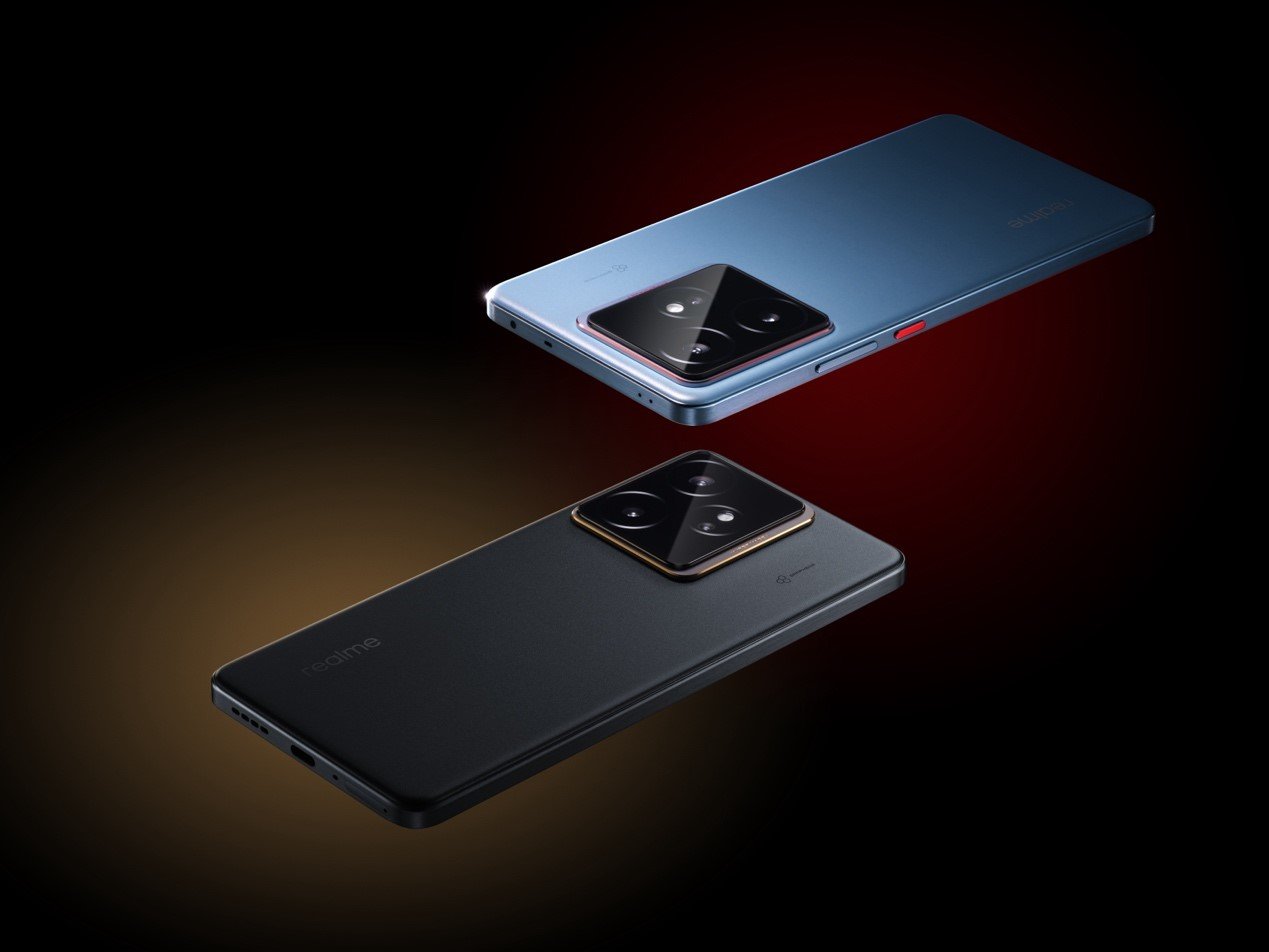 Les nouveaux smartphones Realme GT 7 et GT 7T. ©Realme