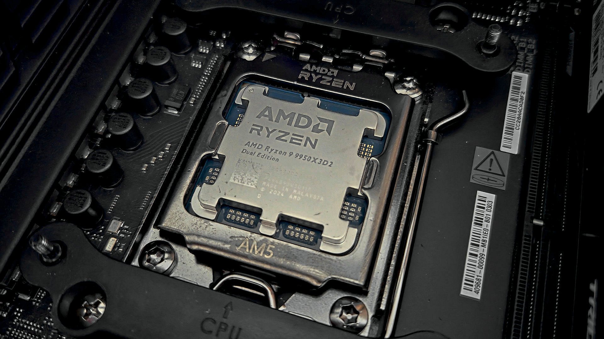 AMD Ryzen 9 9950X3D2