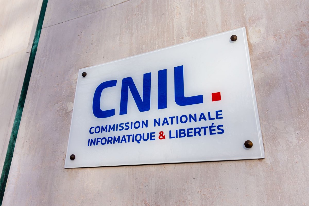 La CNIL a été mise en cause devant le Conseil d'État pour une plainte ignorée contre l'ANSSI. © HJBC / Shutterstock