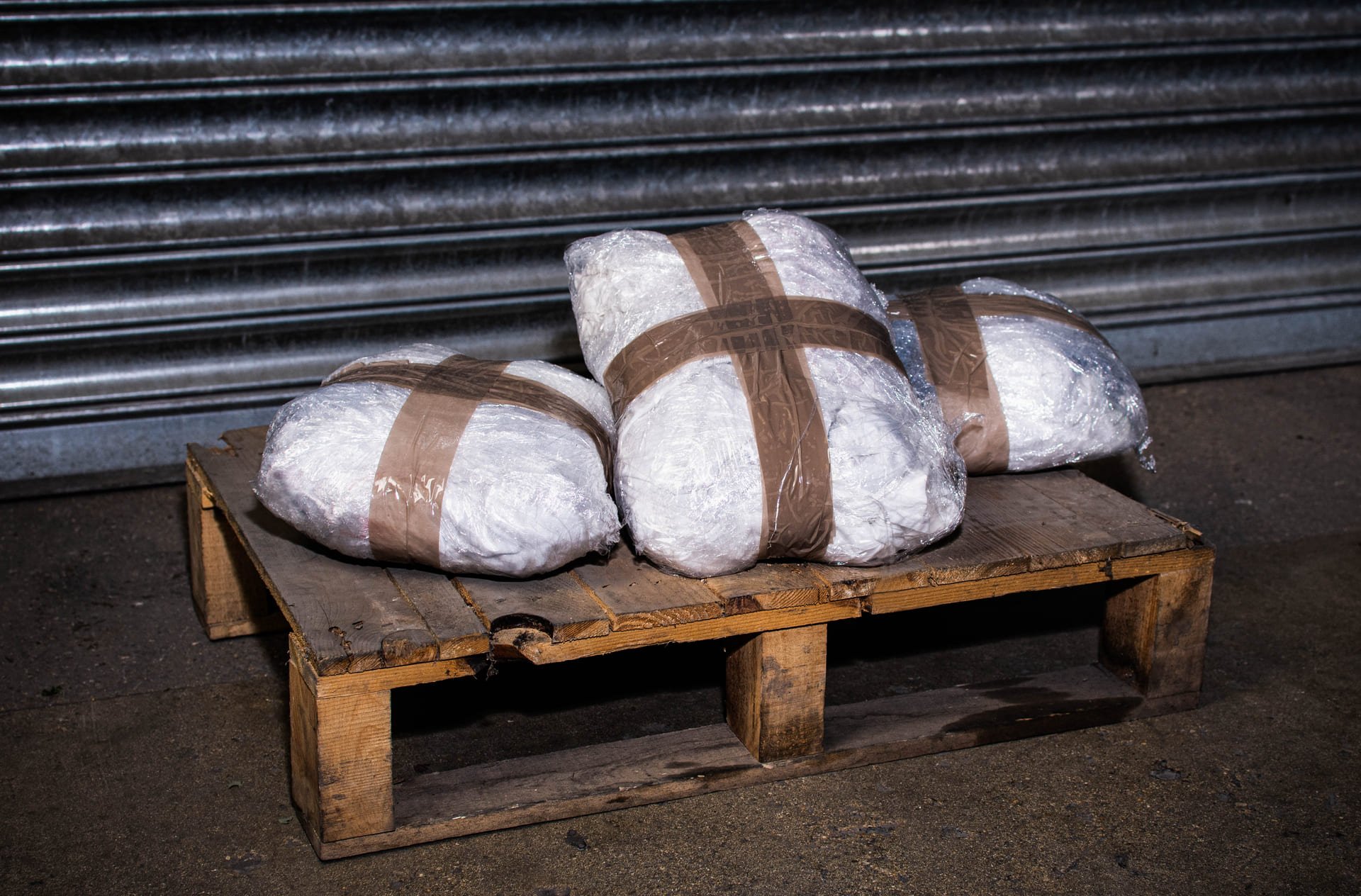 La femme de ménage du logement Airbnb est tombée sur un butin de cocaïne et autres produits illicites © Matthew Stone / Shutterstock