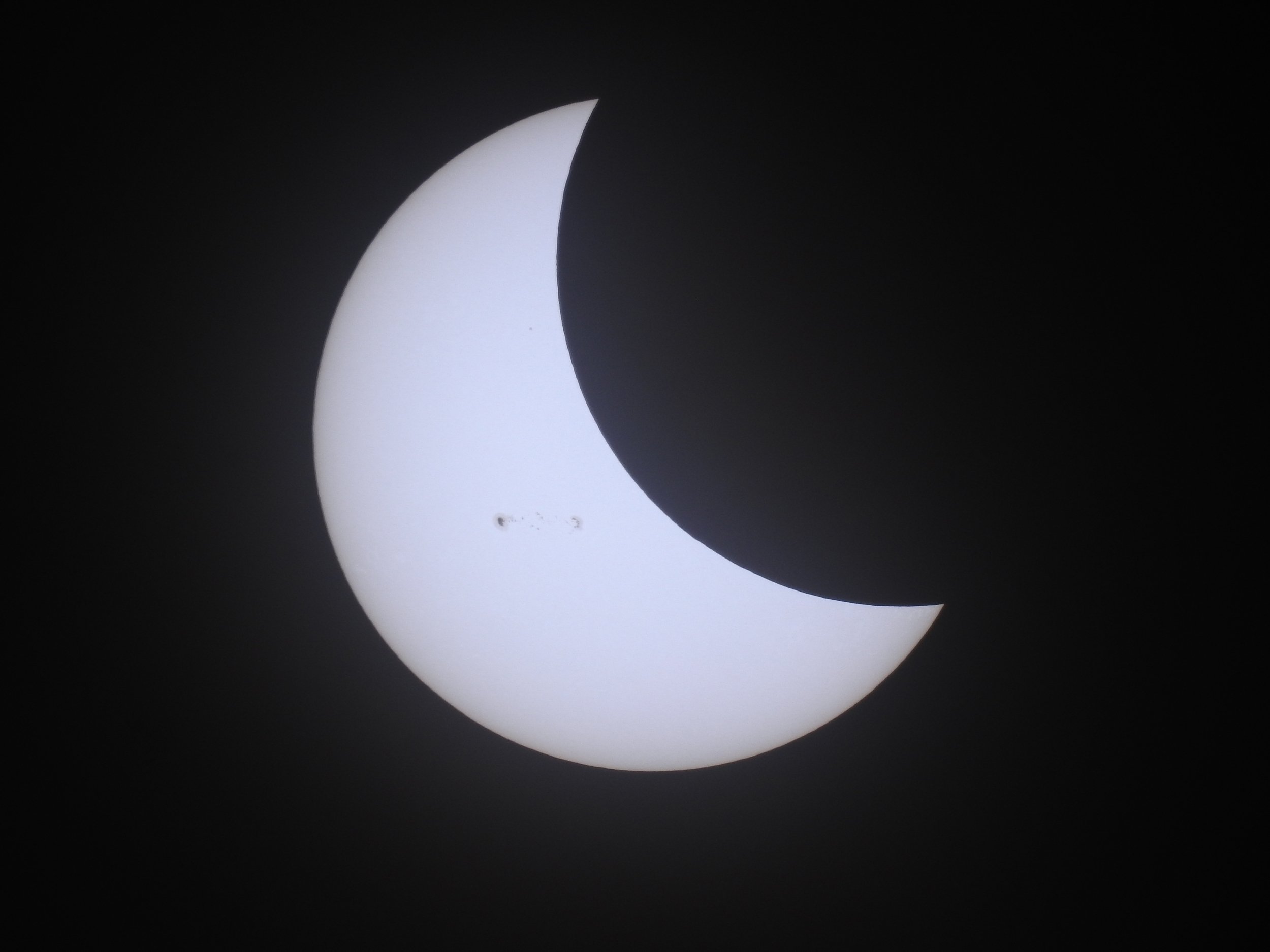 Une éclipse de Soleil partielle aura lieu le 29 mars prochain © Shutterstock