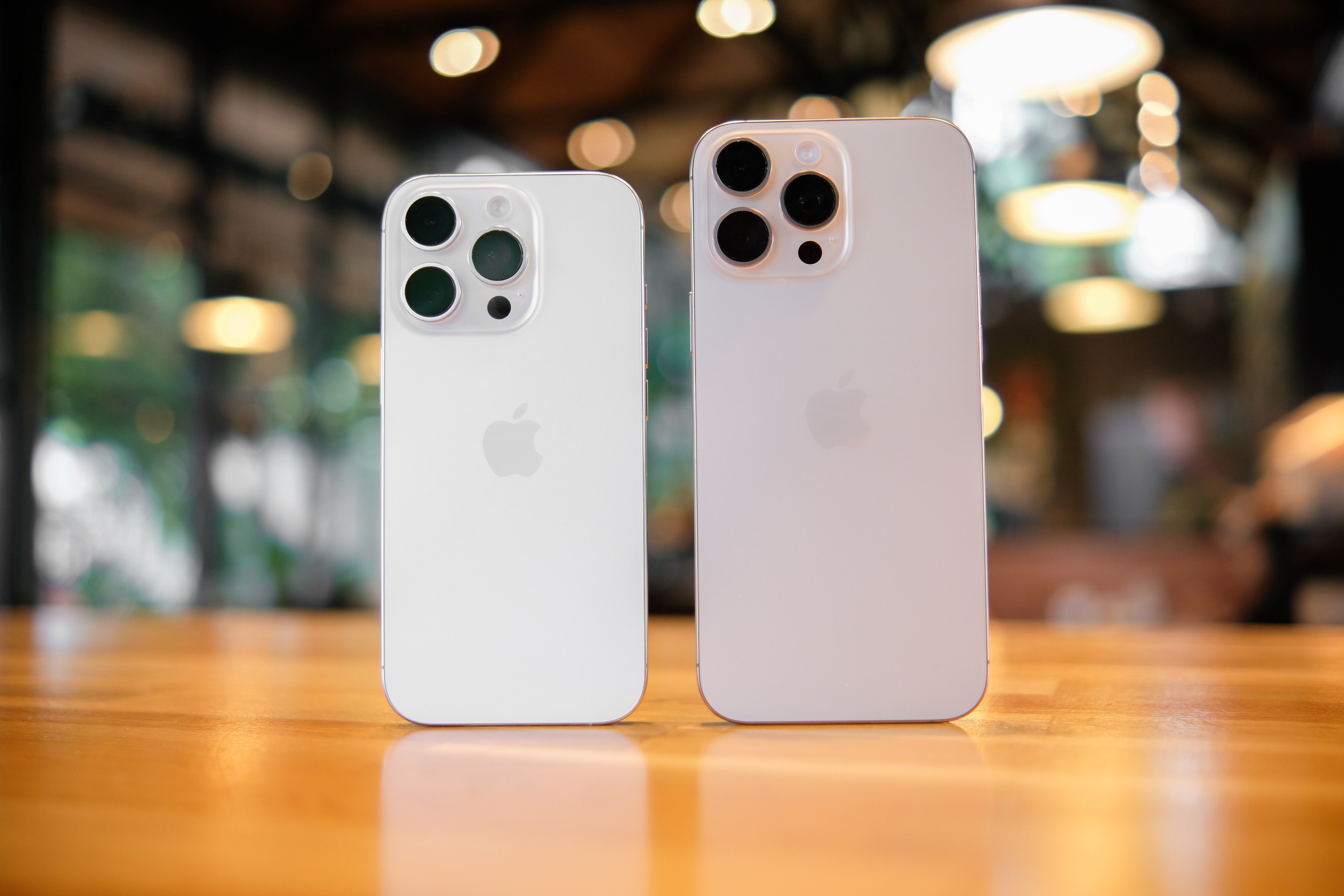 L'iPhone 17 Pro devrait proposer un coloris surprenant © Framesira / Shutterstock.com