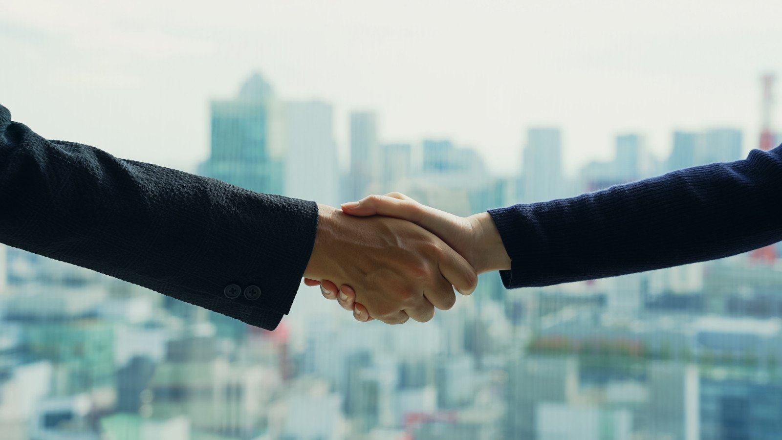 En mai, OpenRouter annonçait servir plus de 8 millions de développeurs. ©metamorworks x Shutterstock