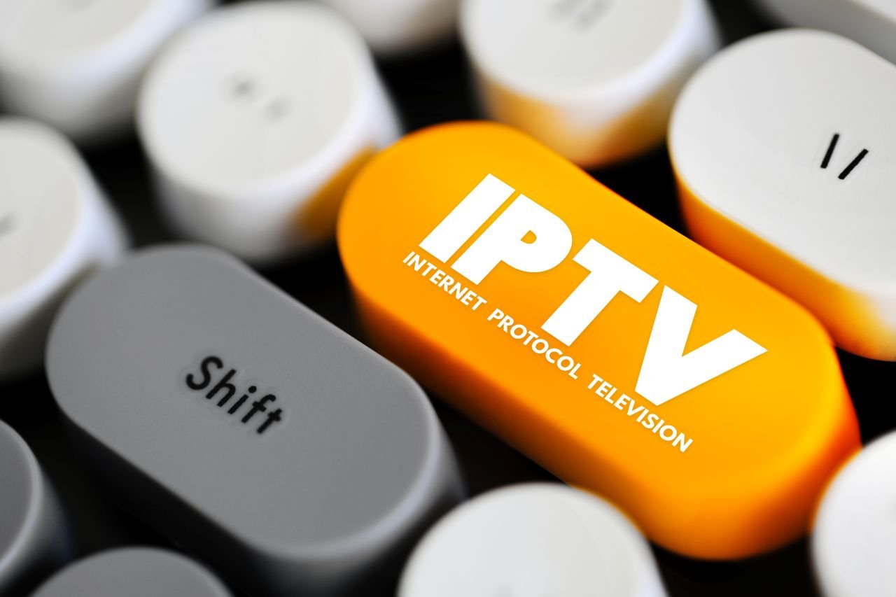 En France, le blocage des IPTV illégales comporte son lot de revers - ©dizain / Shutterstock