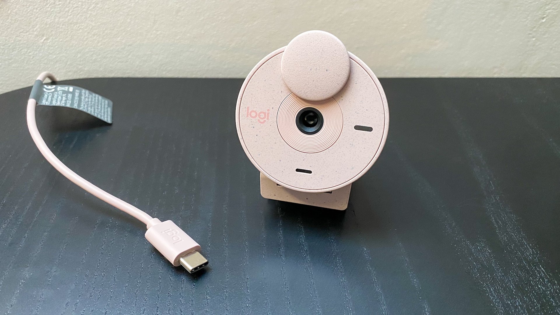 Photo de la Logitech Brio 300 prise lors de notre test © Clubic