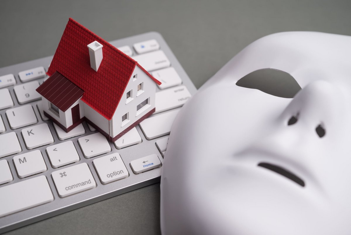 Cette arnaque aux faux courtiers immobiliers a coûté 73 400 euros à une emprunteuse © Pla2na / Shutterstock