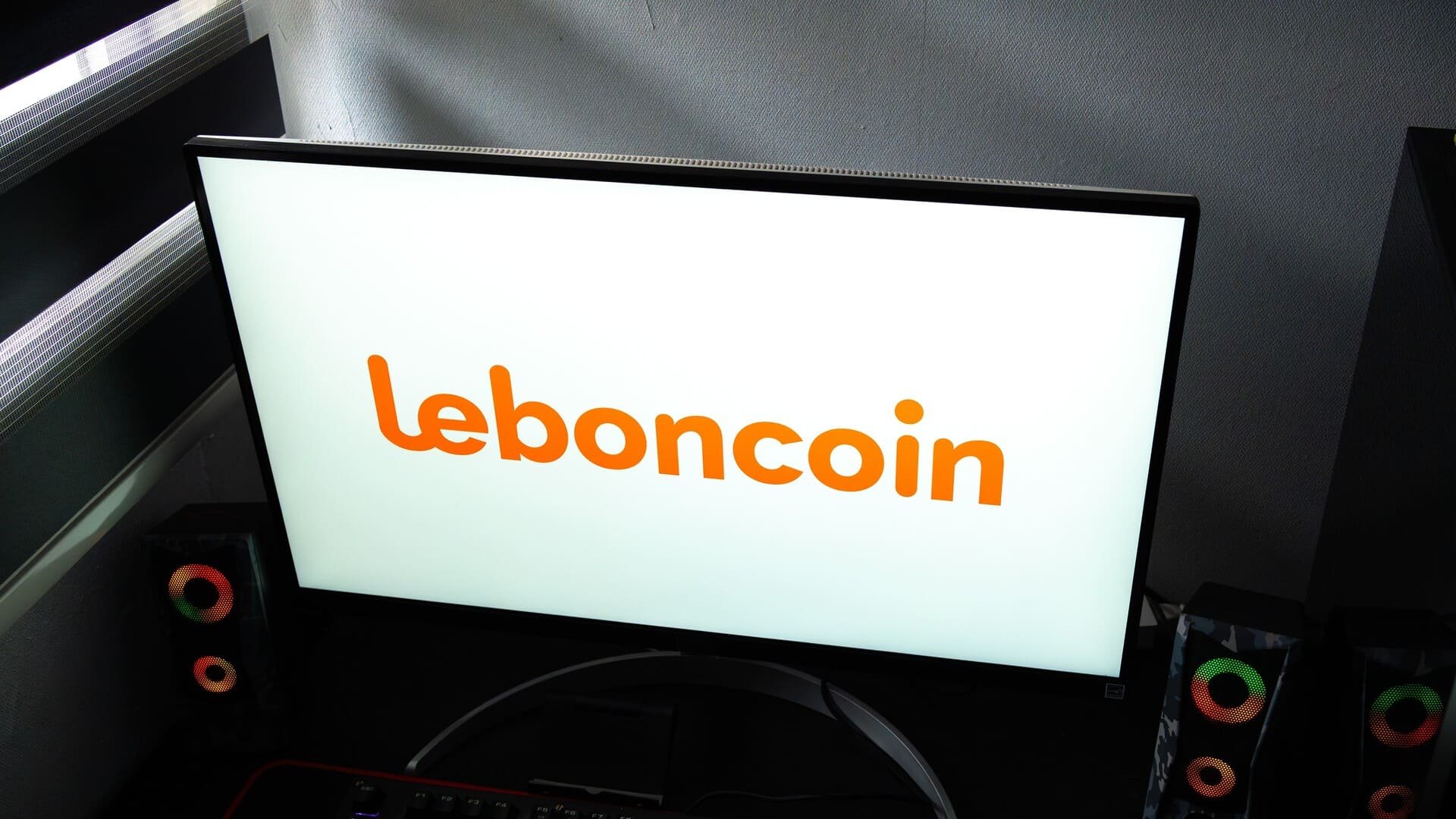 C'est via une annonce postée sur Leboncoin que la vente de la Renault Clio s'est conclue en janvier 2024. © Claudio Borquez Arias / Shutterstock