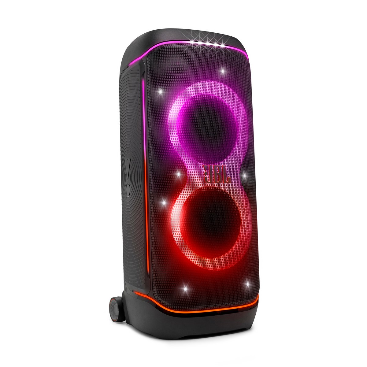L'enceinte se dote de roulettes sur l'arrière pour faciliter le transport. ©JBL