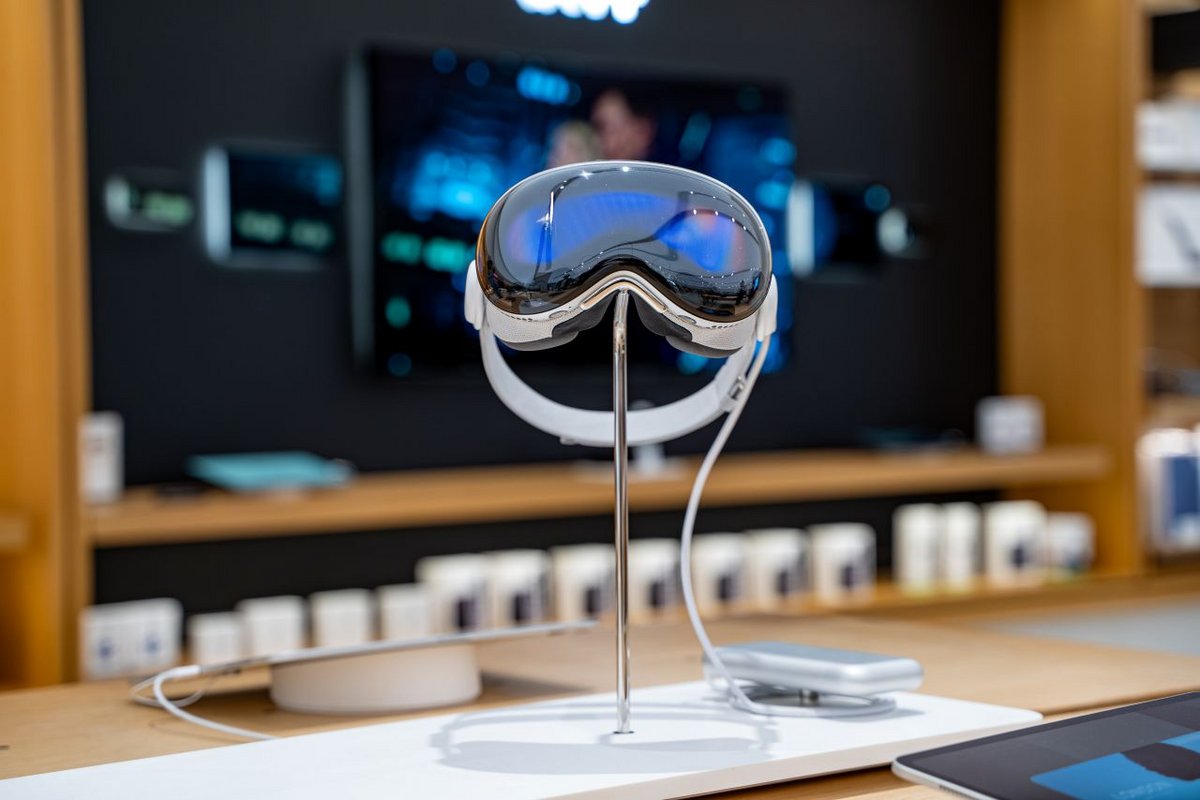 Les ventes du casque VR d'Apple, le Vision Pro, sont poussives - ©Erman Gunes / Shutterstock