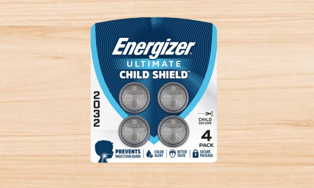 Technologie anti-brûlure, alerte colorée, goût amer répulsif et emballage sécurisé. ©Energizer