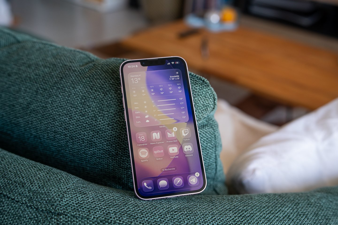 L'iPhone 17e avec iOS 26. © Pierre Crochart pour Clubic.com