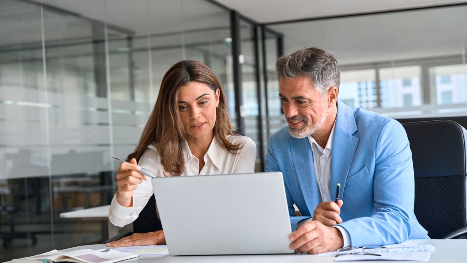 Misez sur une suite collaborative en ligne transparente et sécurisée. ©Insta_photos / Shutterstock