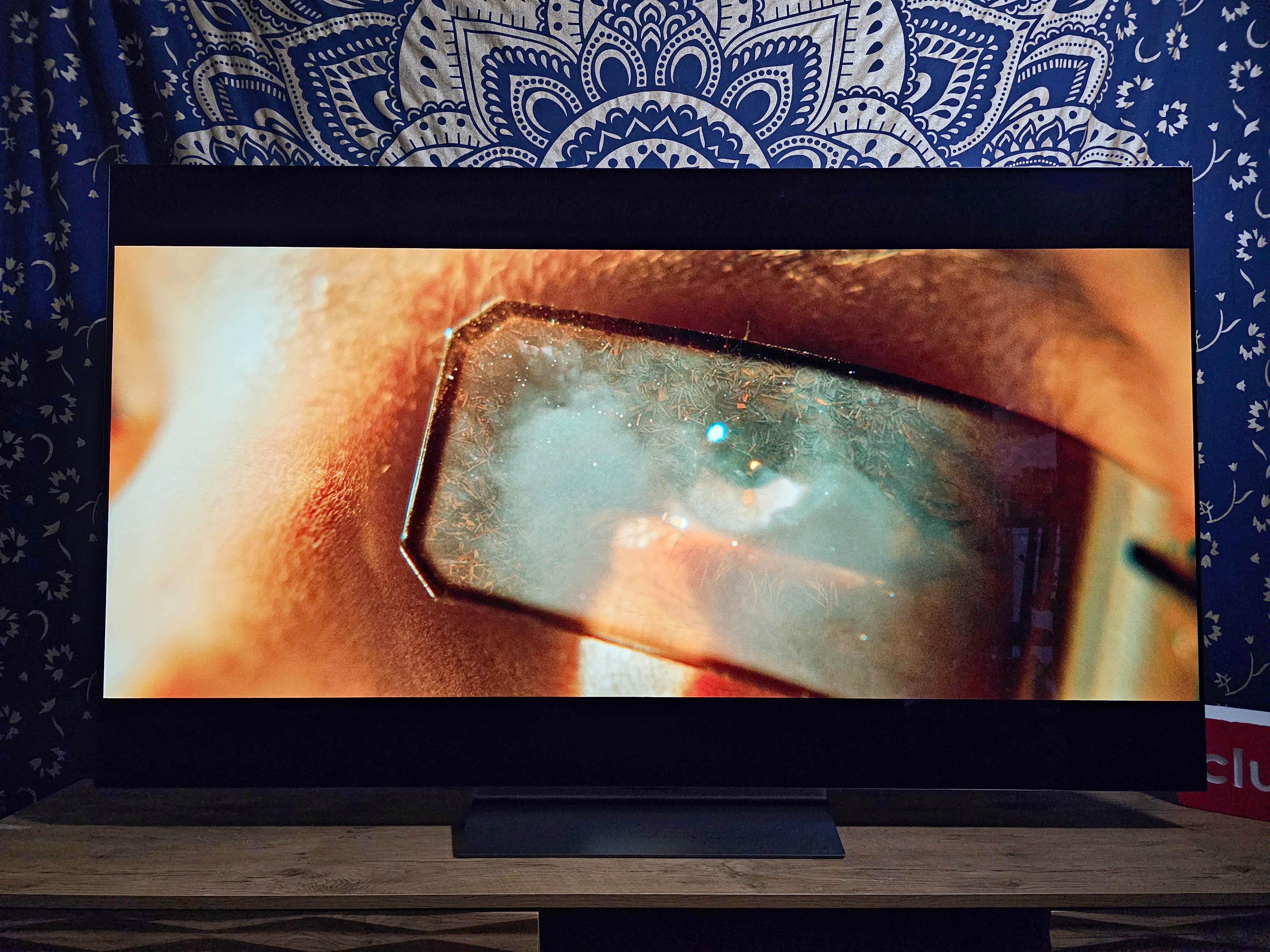 Photo du LG OLED evo C4 prise lors de notre test © Clubic