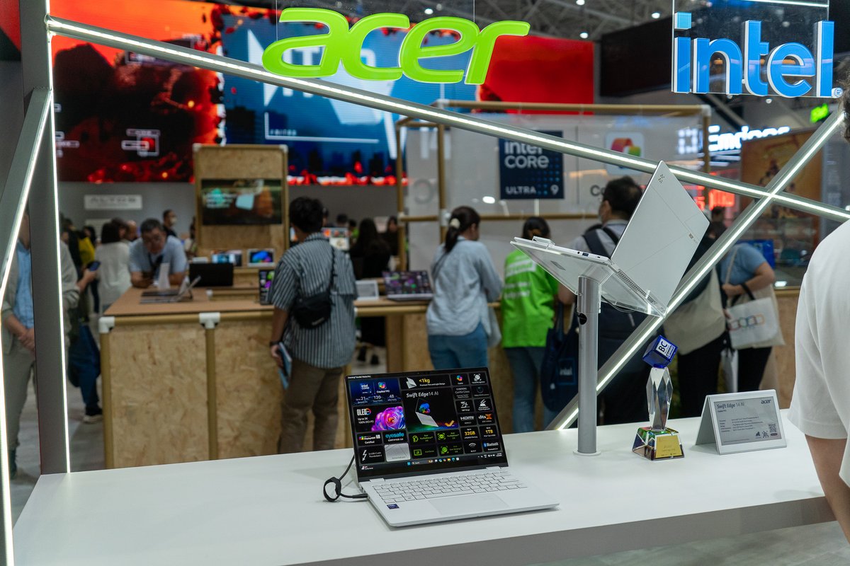 L'Acer Swift Edge 14 AI, sur le stand d'Acer au Computex, pour illustration. © Nathan Le Gohlisse pour Clubic