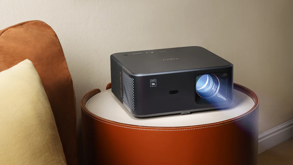 Home cinéma 4K + son JBL : le vidéoprojecteur Yaber K2s à prix mini pour vos soirées films © Yaber