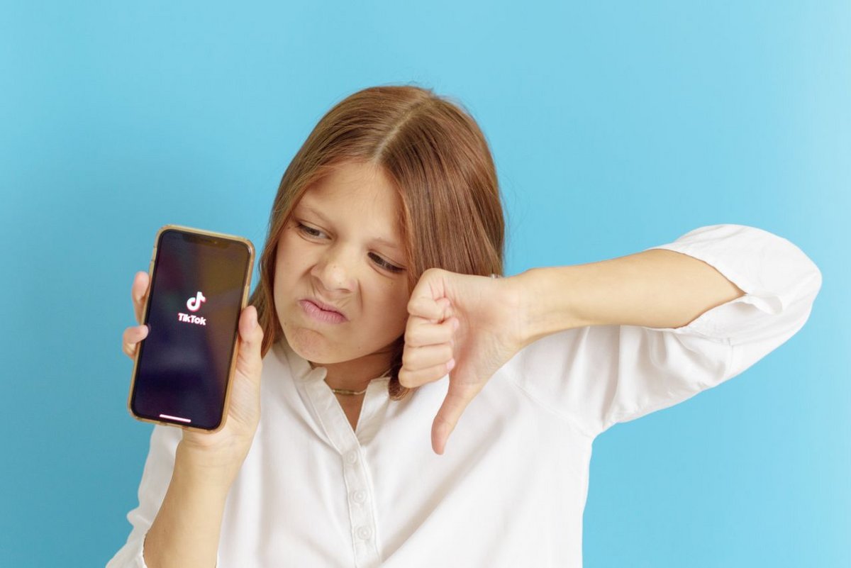 La gen Z se rebelle sur TikTok avec une nouvelle trend "Propaganda I'm Not Falling For" - ©KlavdiyaV / Shutterstock