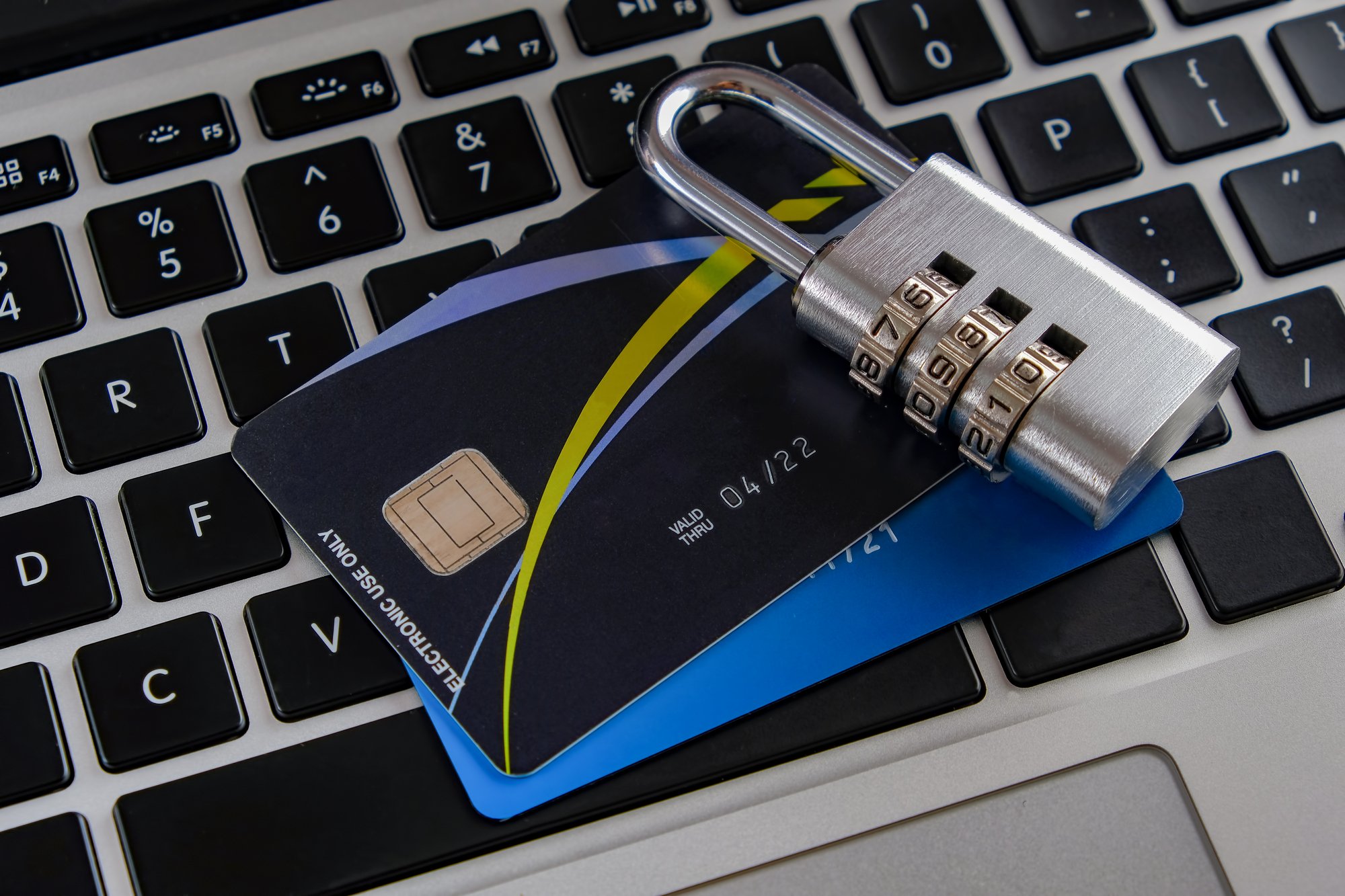 © Shahril KHMD / Shutterstock