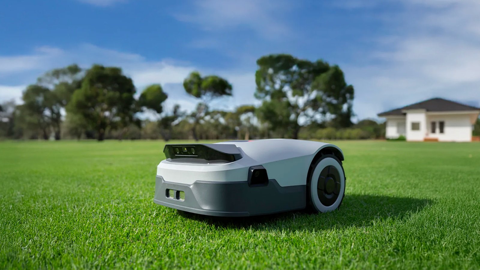 Autonomes et performants, les robots tondeuses ANTHBOT Genie misent sur une navigation intelligente pour entretenir votre jardin sans effort ©ANTHBOT