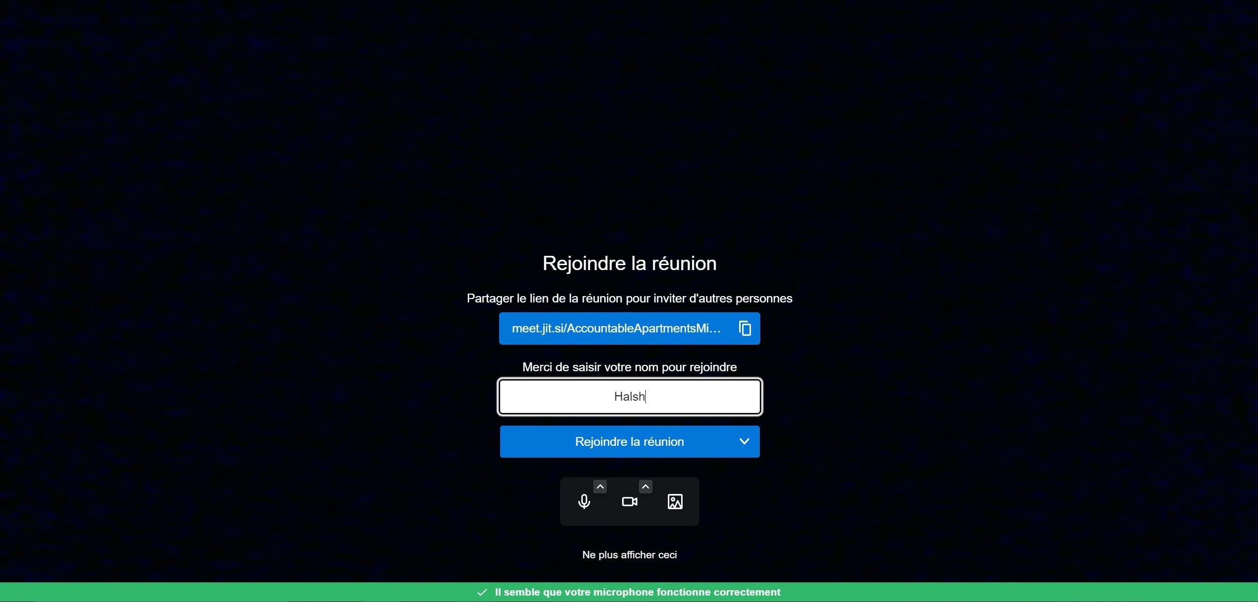 Interface d'accueil Jitsi permettant de rejoindre une réunion avec un lien partagé et de saisir son nom avant l'entrée. © Alexandre Schmid pour Clubic