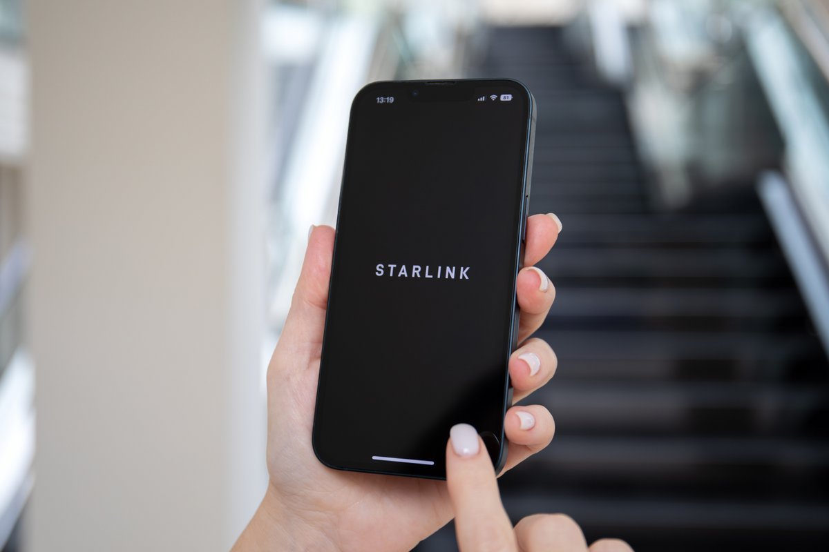 Un partenariat entre Apple et SpaceX n'est pas à exclure. ©DenPhotos / Shutterstock