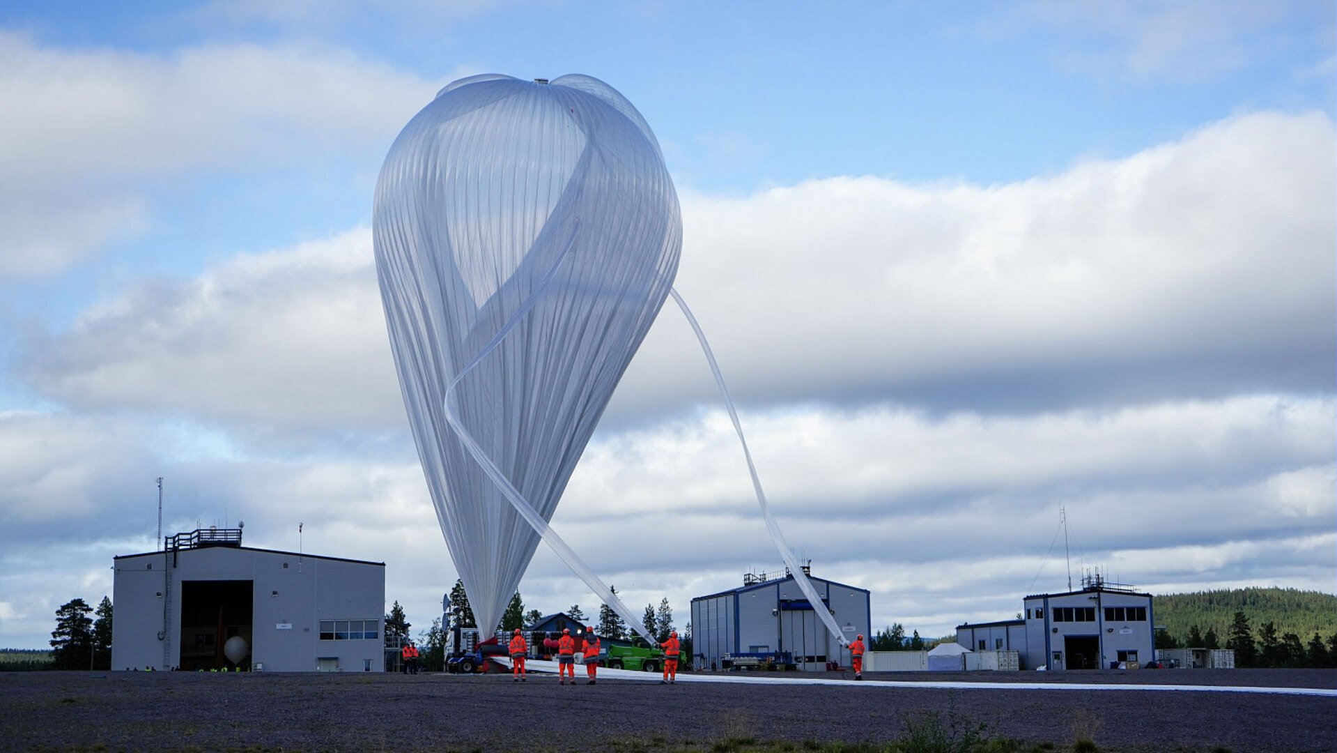 Gonflage d’un BSO. © CNES / Prodigma / Romain Gaboriaud