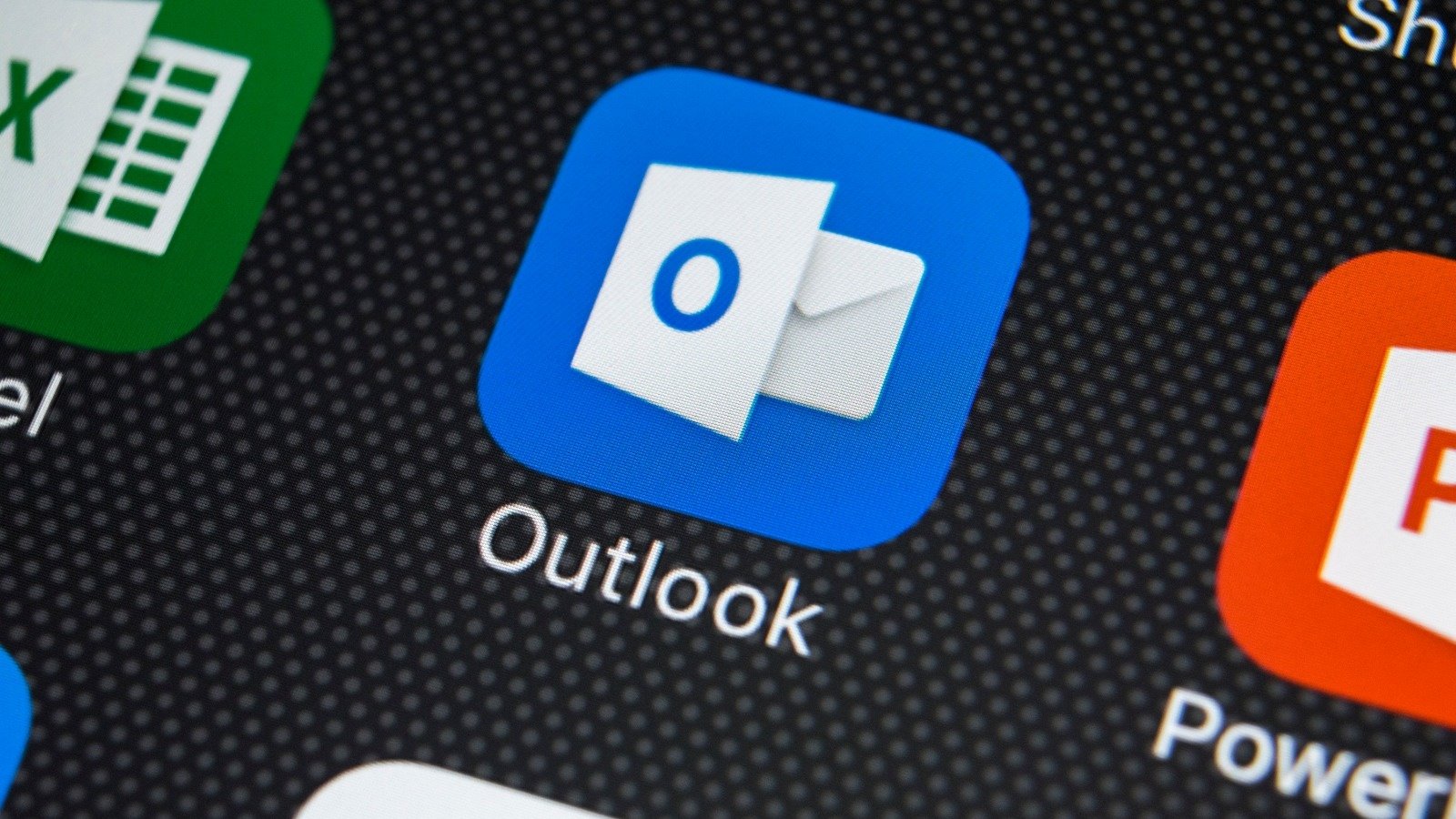 Outlook est en panne et des milliers d’utilisateurs ne peuvent plus envoyer leurs mails - ©BigTunaOnline / Clubic