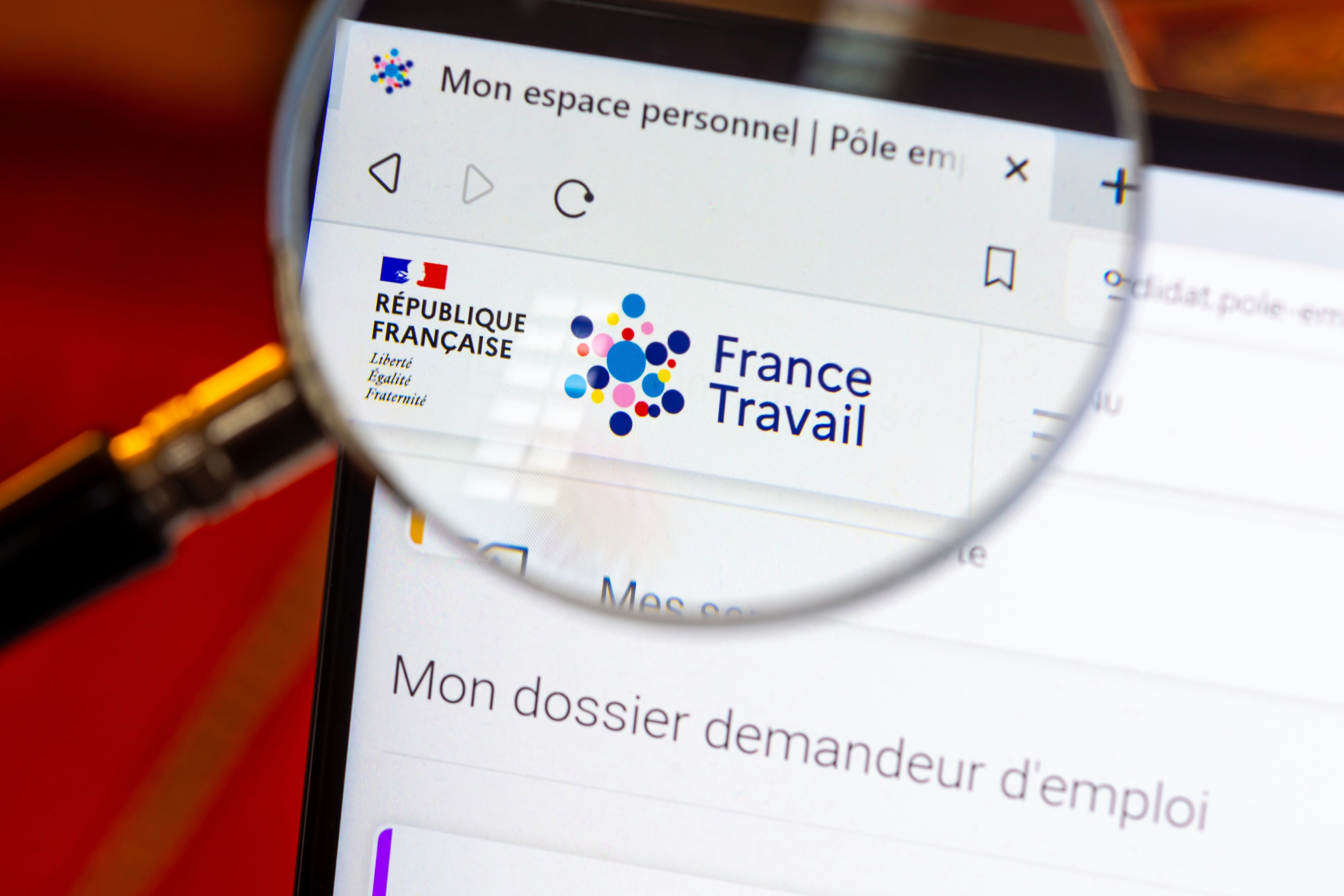 France Travail encore ciblé par les pirates © HJBC / Shutterstock