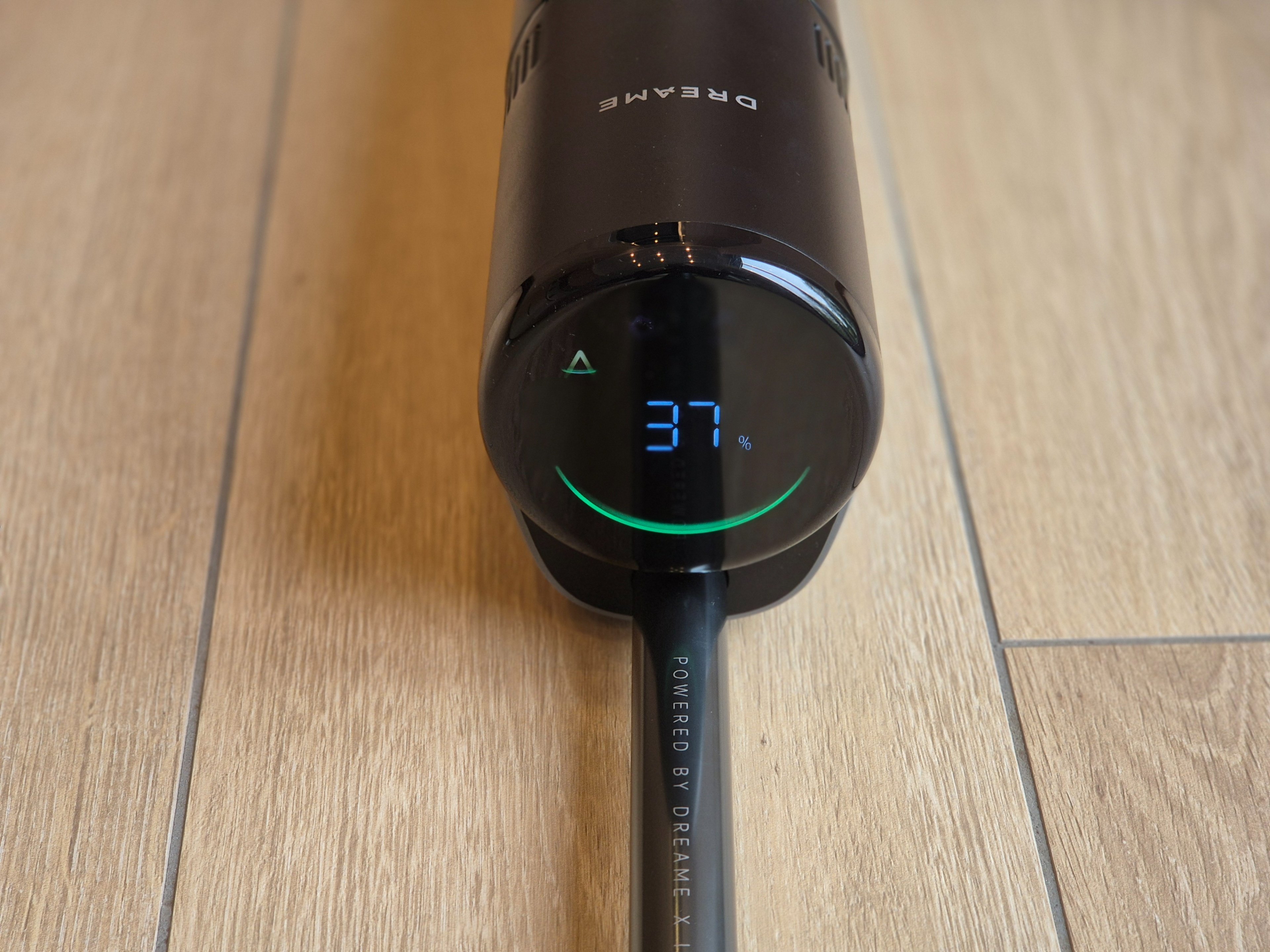 Un écran parfaitement lisible pour visualiser la batterie et le programme en cours ©Camille Fontaine pour Clubic
