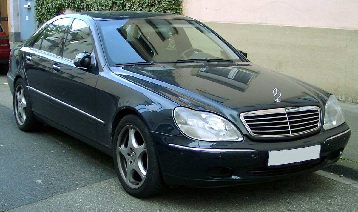 Une Mercedes Classe S de 1999. © Wikimedia Commons