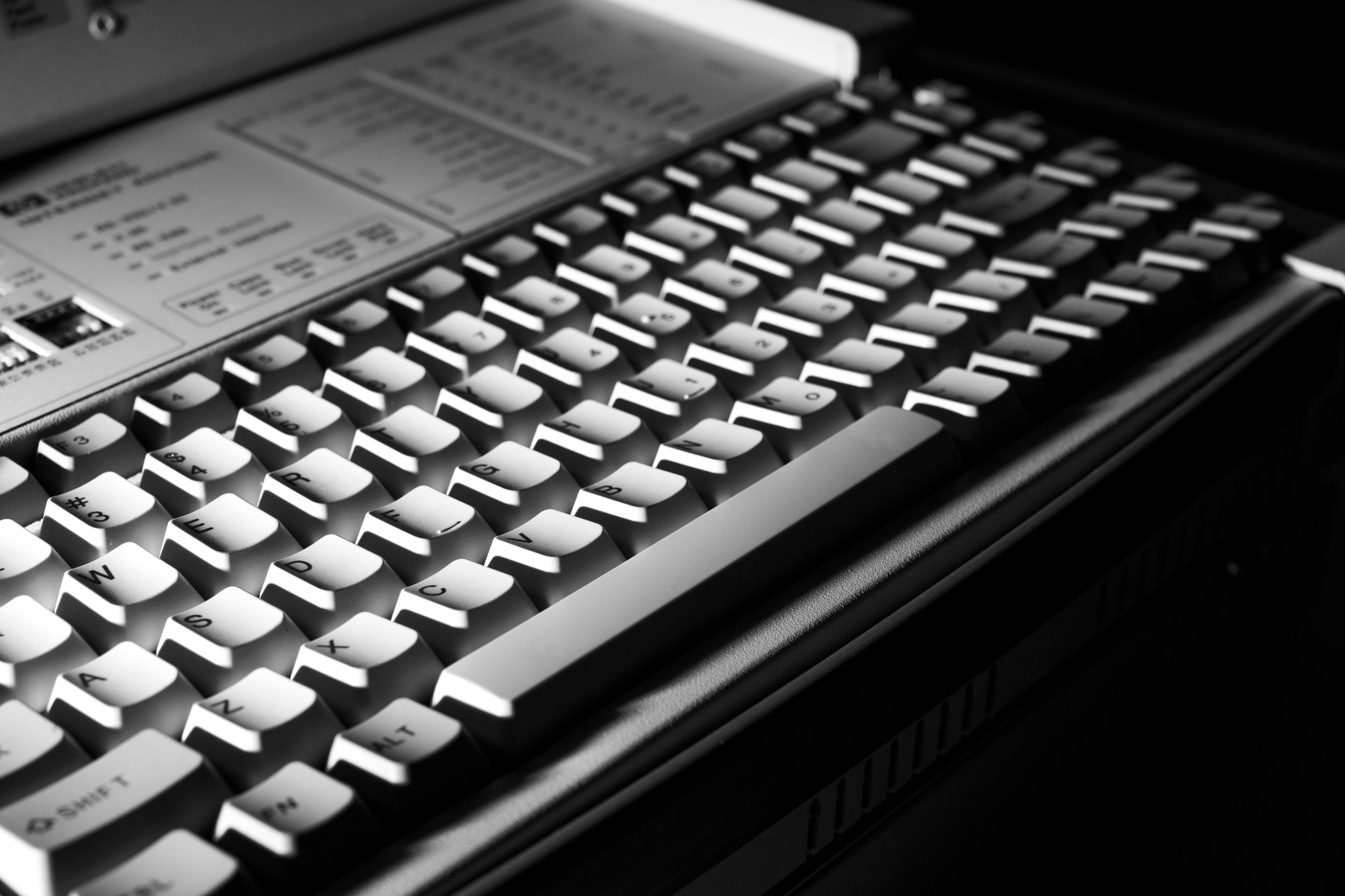 Windows 95 wallpaper 4K - © International-dish78/Reddit