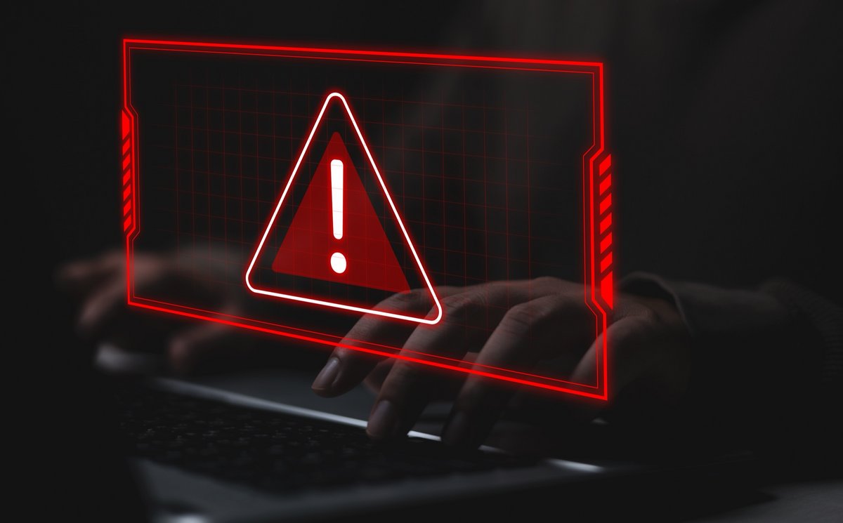 Microsoft corrige en urgence deux failles dans SharePoint, dont une déjà exploitée dans des attaques. © isara design / Shutterstock