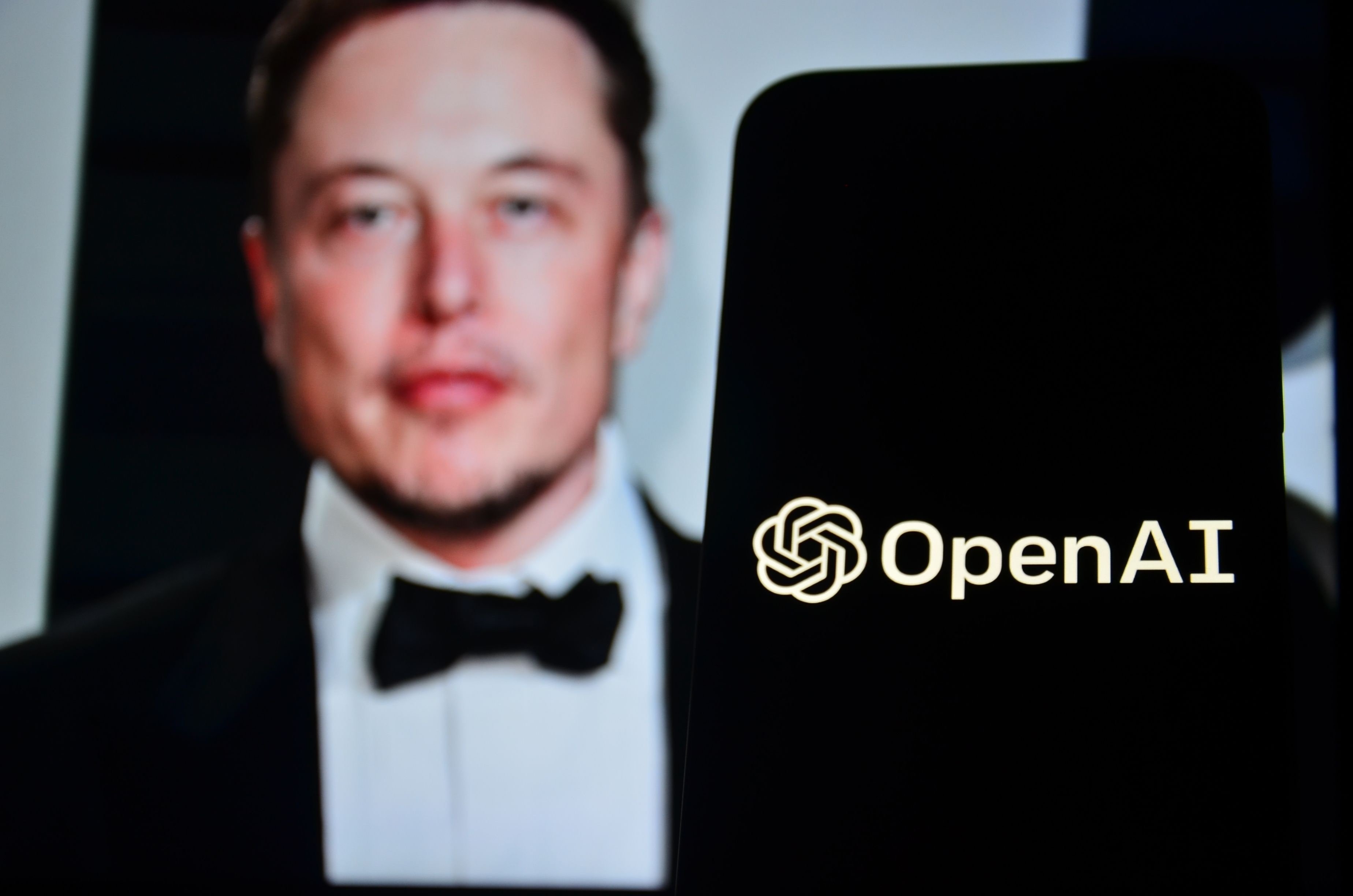 Elon Musk demande que les réparations financières servent uniquement l'organisation caritative OpenAI - ©miss.cabul / Shuttertstock