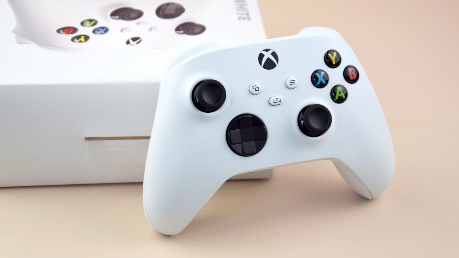 La prochaine manette de Xbox pourrait proposer de nouveaux joysticks. ©Capix Denan / Shutterstock