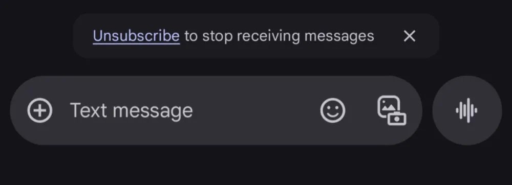 Marre d'envoyer "STOP" à tous les numéros à cinq chiffres qui vous envoient des tonnes de promos non sollicitées ? Google Messages propose enfin une solution intelligente. © Android Authority