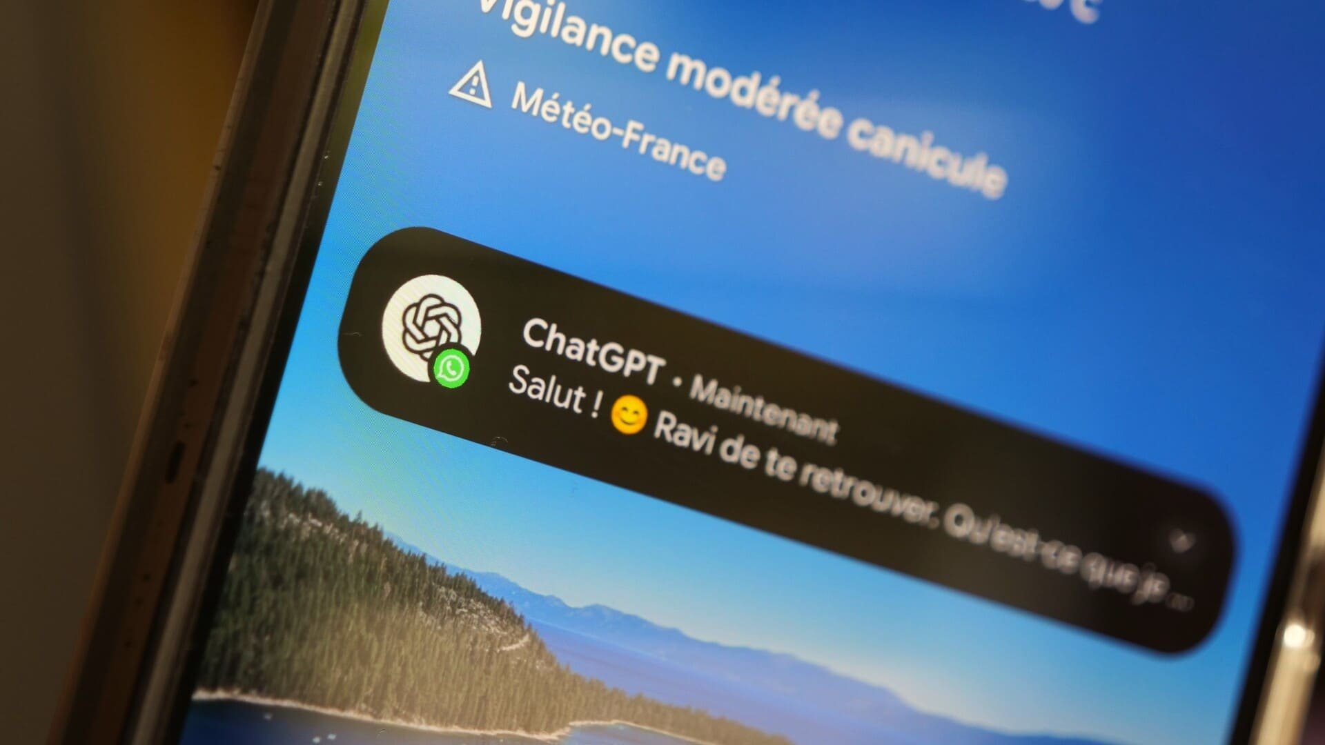 WhatsApp rouvre ses portes à ChatGPT partout en Europe. © Alexandre Boero / Clubic
