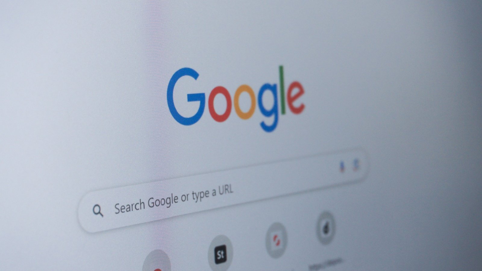 Google ne sanctionne pas l'API elle-même, utilisée légitimement par de nombreuses applications, mais uniquement son usage pour piéger les visiteurs - ©Aria sandi hasim / Shutterstock