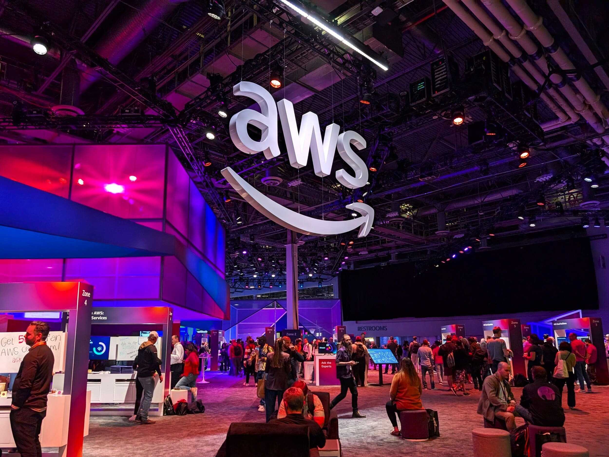 Amazon Web Services continue d'avancer sur la panne qui touche ces services ce lundi © Alexandre Boero / Clubic