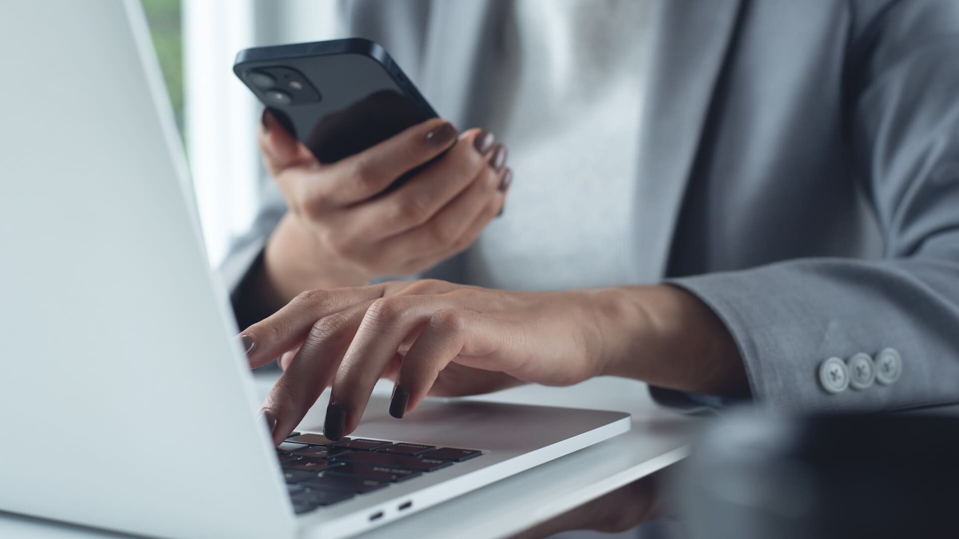 Une entreprise de rénovation énergétique condamnée à 32 000 euros d'amende pour démarchage téléphonique illégal. © TippaPatt / Shutterstock
