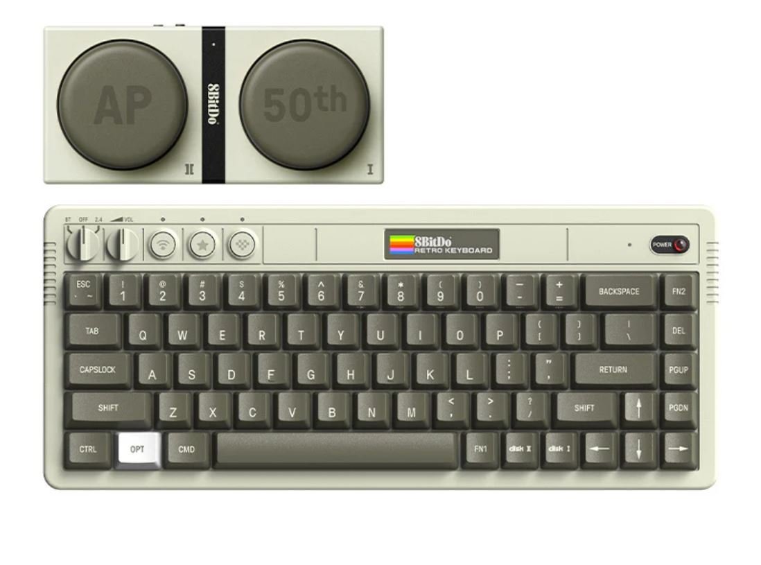 On retrouve également les deux (gros) boutons programmables. ©8BitDo