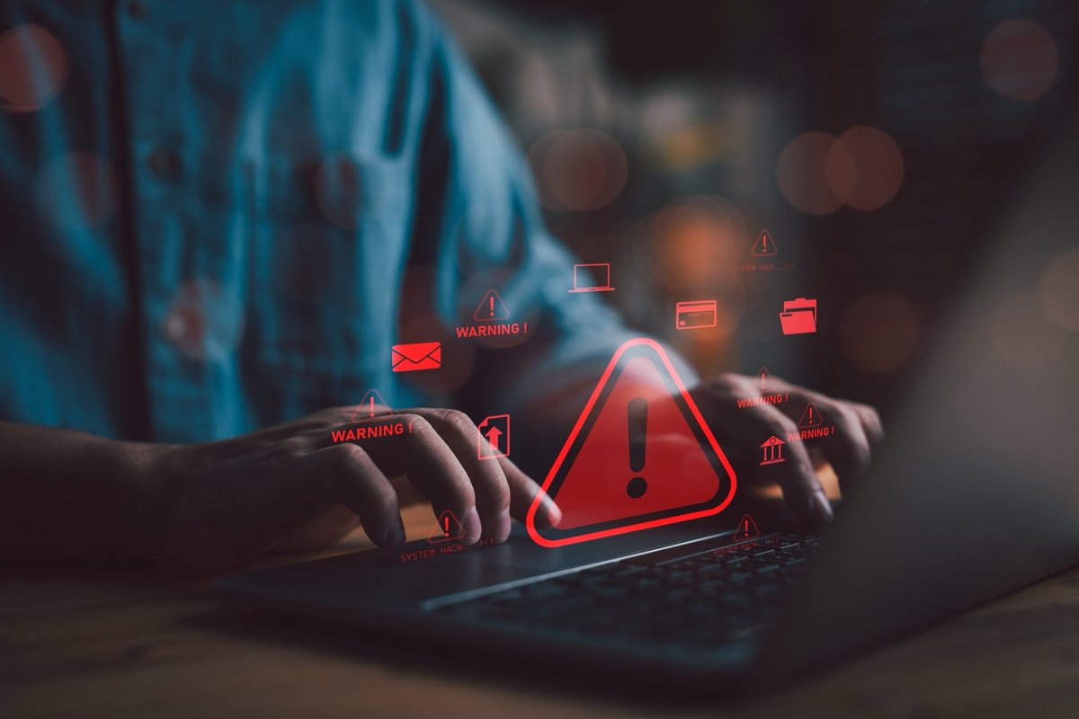 Windows 11 : plutôt qu'un vrai patch, Microsoft préfère coller un pansement sur une faille zero-day exploitée depuis des années. © SomYuZu / Shutterstock