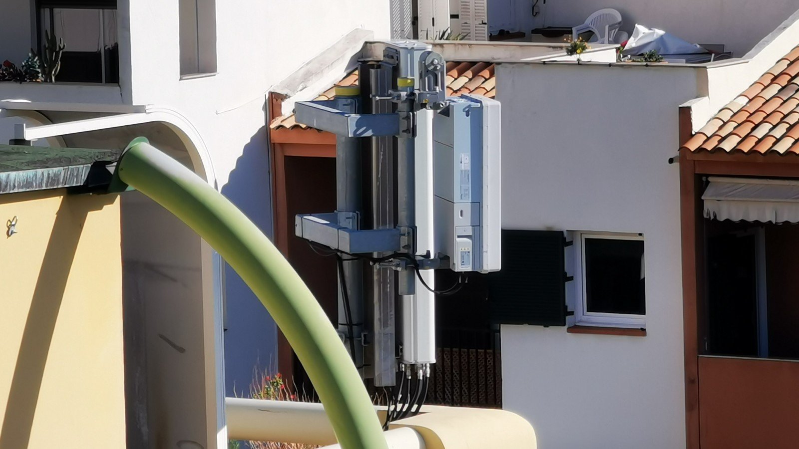 Les antennes 4G et 5G cohabitent sur un même "site" (© Alexandre Boero pour Clubic)