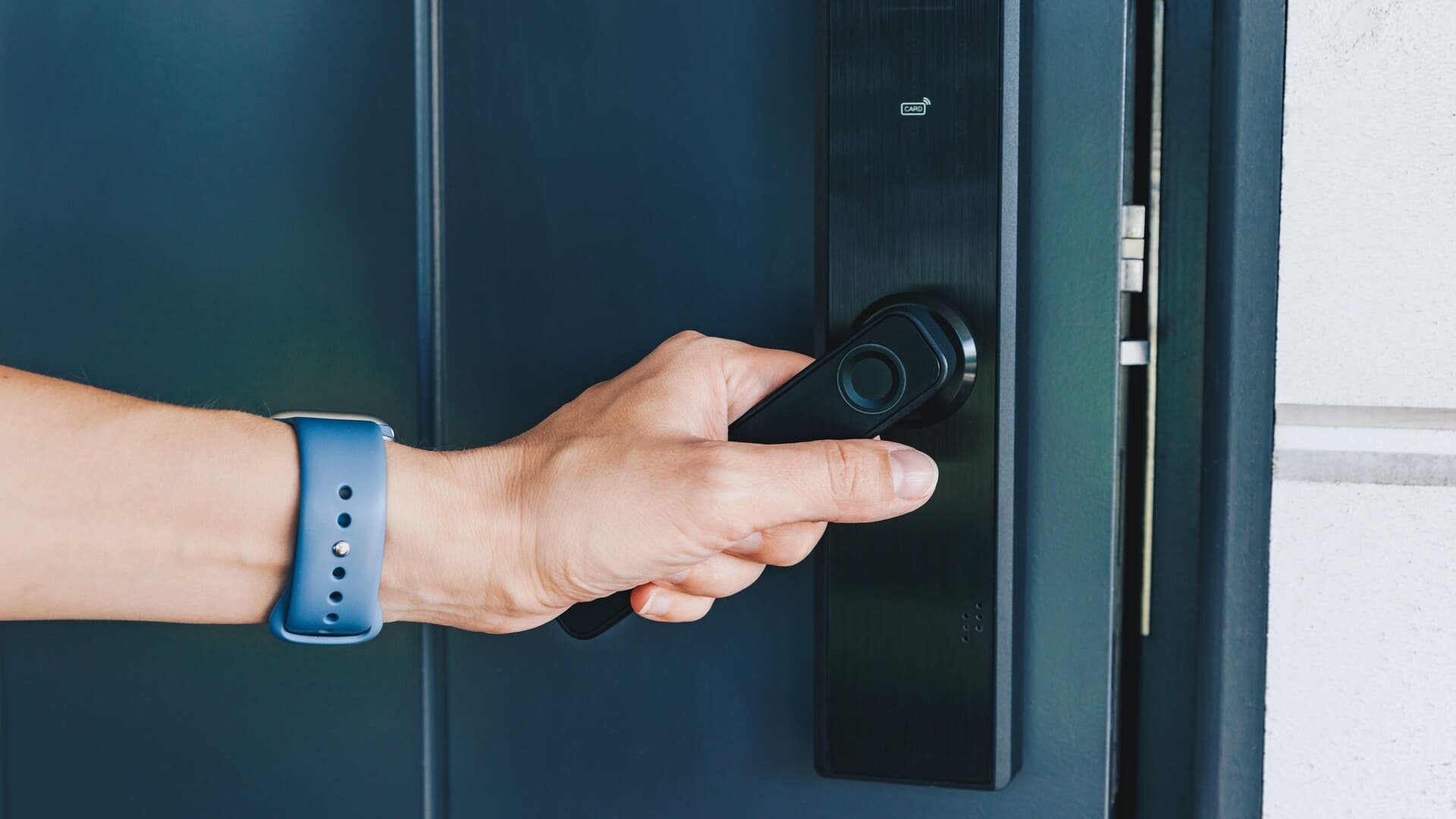 Boîte à clés, témoins, annonce Airbnb... on vous racone l'histoire de ce procès parisien qui tourne mal pour le bailleur. © nblx / Shutterstock