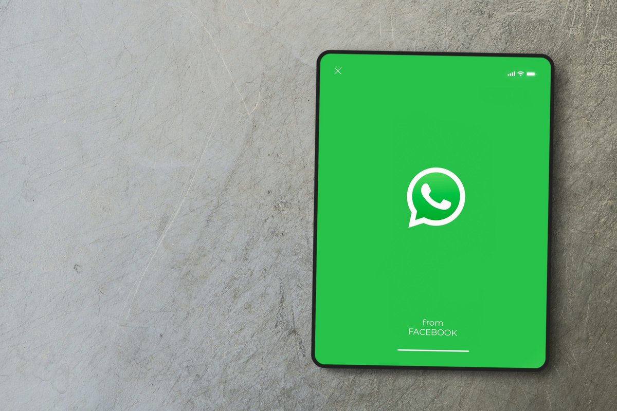 WhatsApp, bientôt officiellement disponible sur iPad et une centralisation des médias sur le Web ? ©Shutterstock