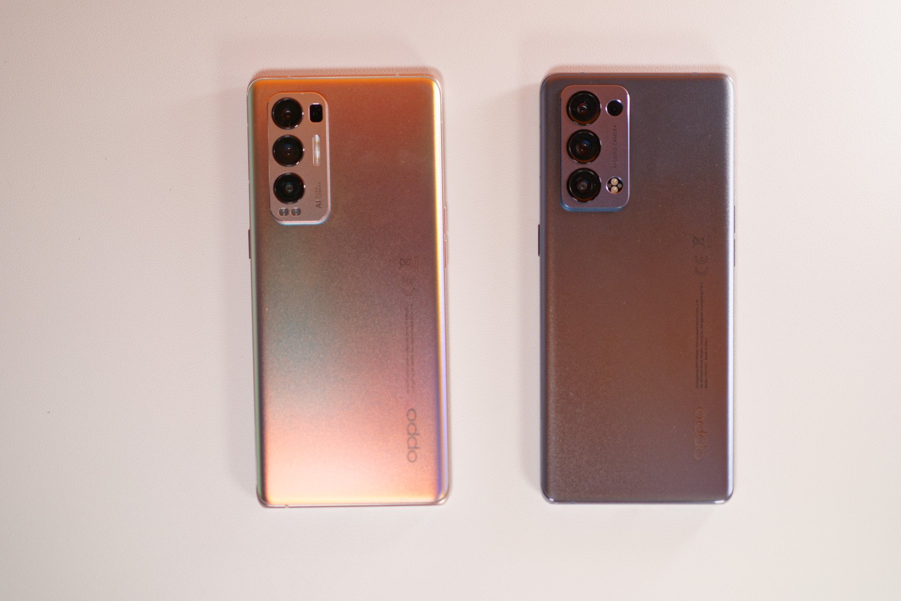Amis lecteurs, un Reno6 Pro et un Find X3 Neo se cachent sur cette photo. Saurez-vous les retrouver ?