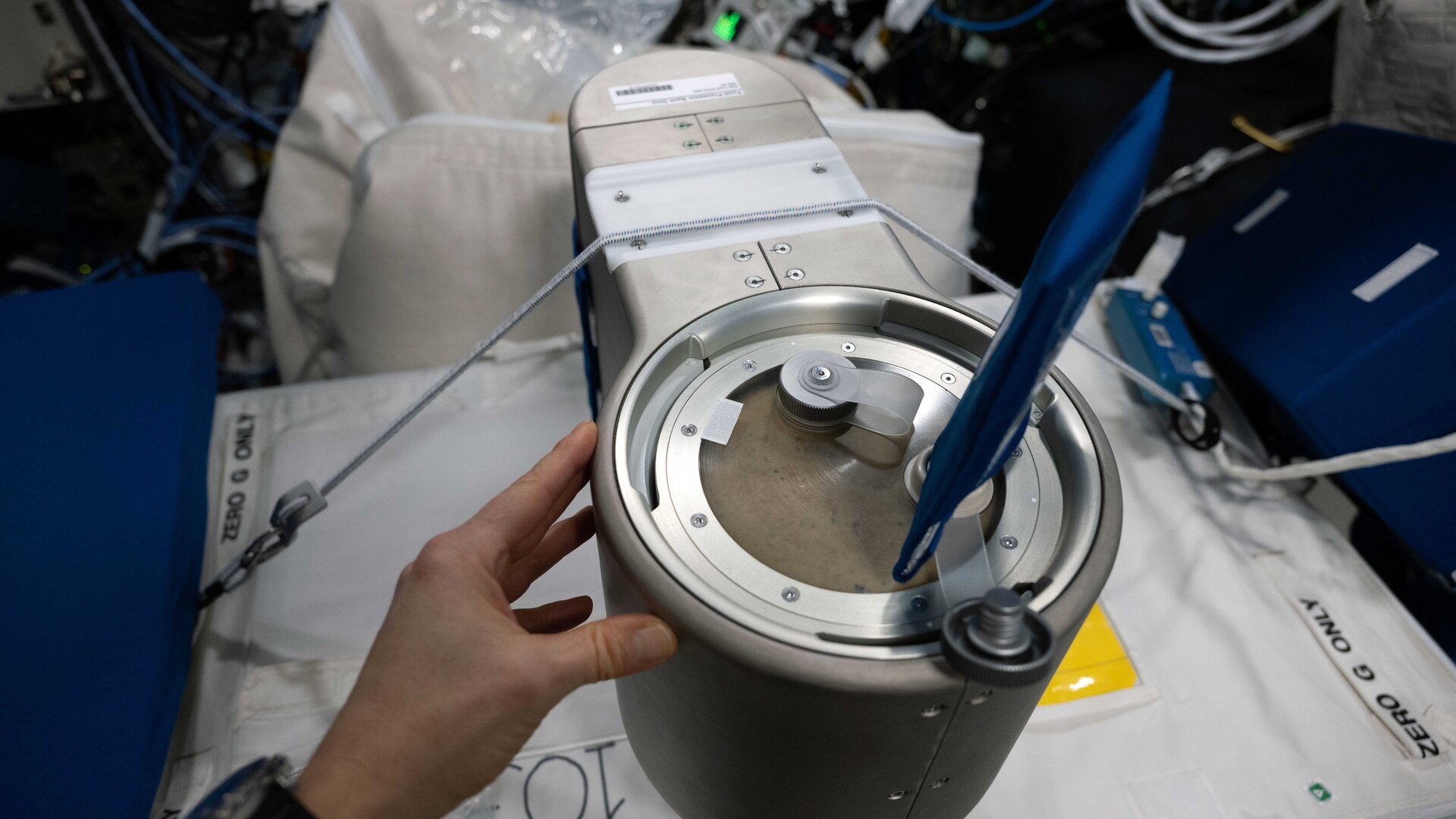 Gros plan sur le Food Processor. © ESA